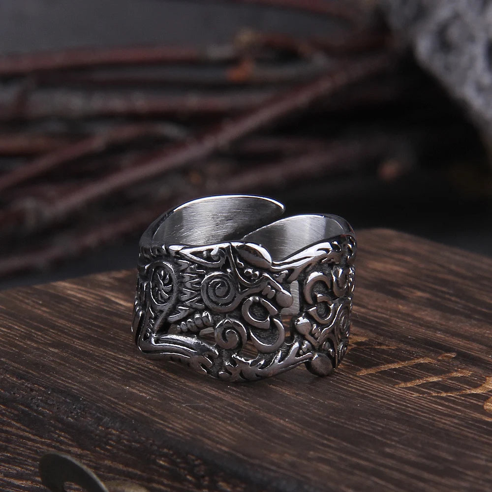 Viking Vegvisir Wolf Ring - Stainless Steel With Wooden Box