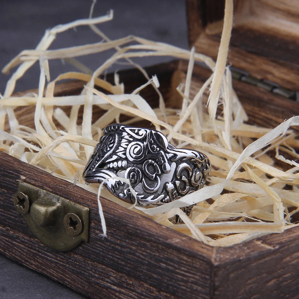 Viking Vegvisir Wolf Ring - Stainless Steel With Wooden Box